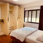 Downtown Bllok 2Br, Large Patio, Ac-Wifi